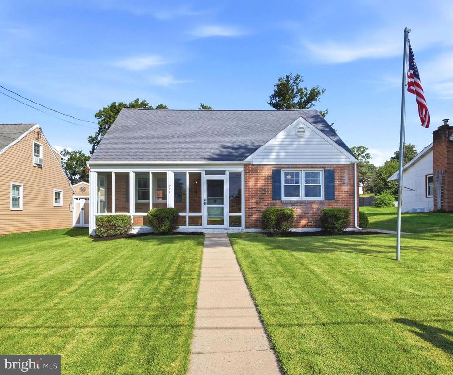777 N WASHINGTON ST, POTTSTOWN, PA 19464 — exterior