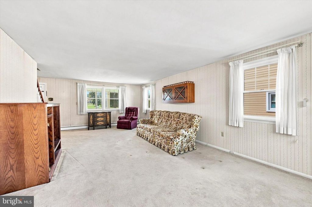 777 N WASHINGTON ST, POTTSTOWN, PA 19464 — photo 5