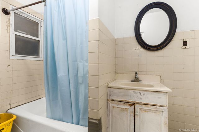 661 Jefferson Place, Bronx, NY 10456