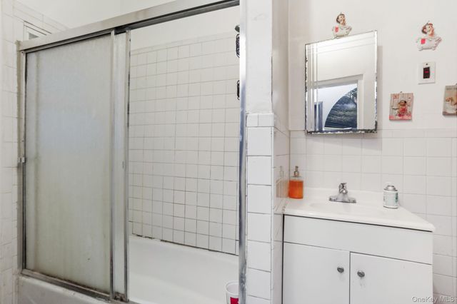 661 Jefferson Place, Bronx, NY 10456