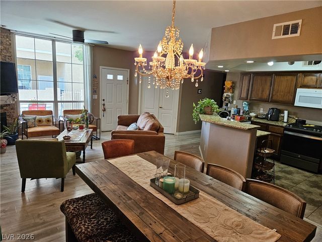 6901 Cobre Azul Avenue 102, Las Vegas, NV 89108
