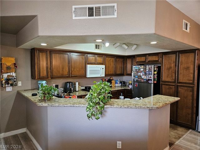 6901 Cobre Azul Avenue 102, Las Vegas, NV 89108
