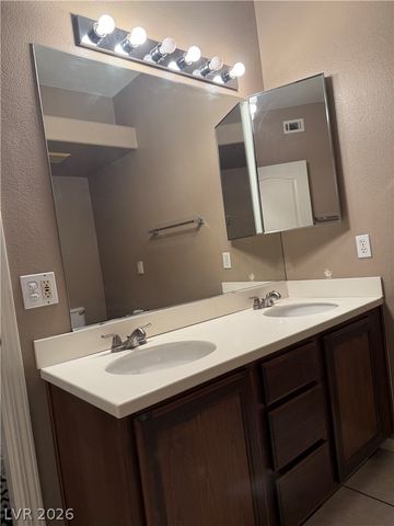 6901 Cobre Azul Avenue 102, Las Vegas, NV 89108