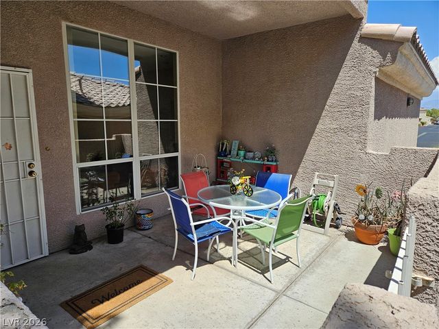 6901 Cobre Azul Avenue 102, Las Vegas, NV 89108