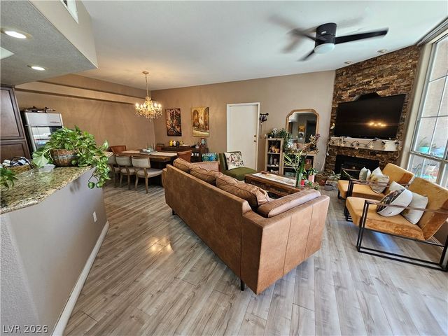 6901 Cobre Azul Avenue 102, Las Vegas, NV 89108