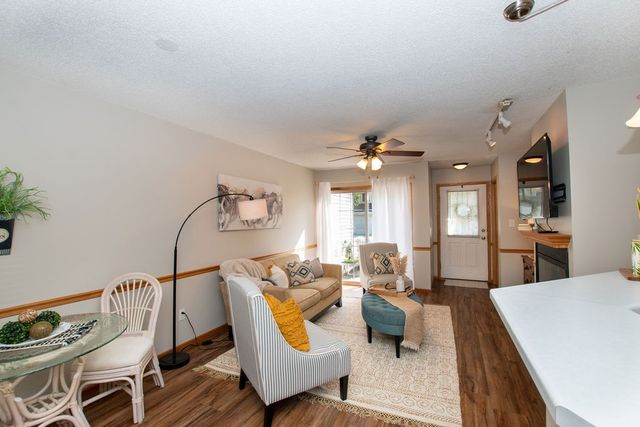 1311 SE Delaware Avenue 5, Ankeny, IA 50021