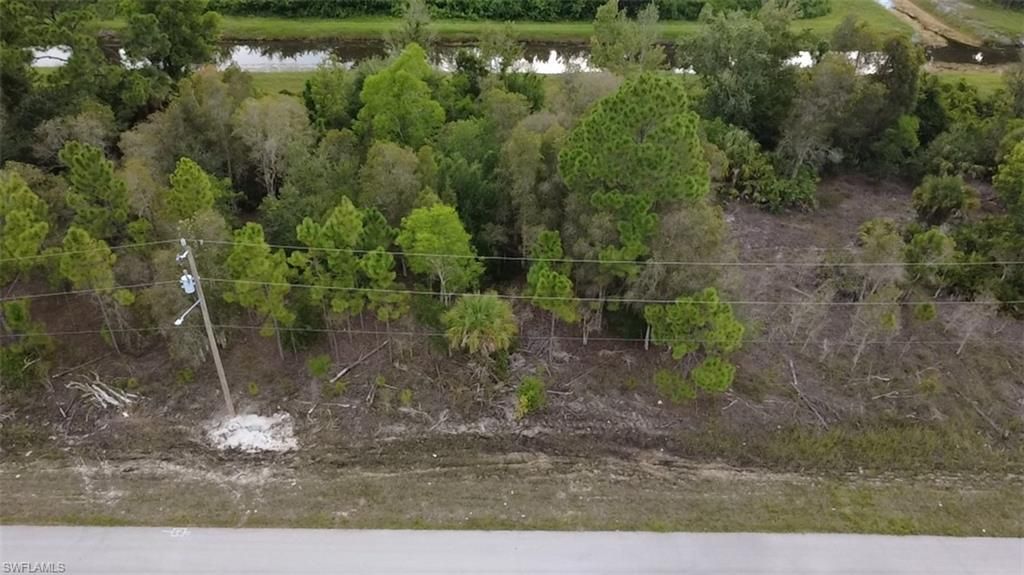 911 Foxdale AVE, LEHIGH ACRES, FL 33974 — exterior