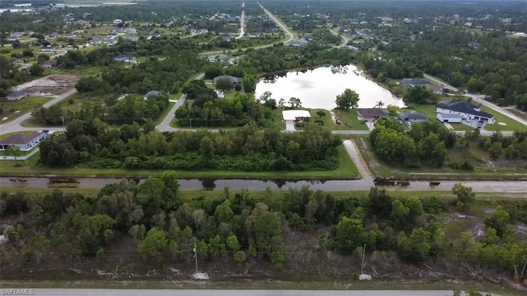 911 Foxdale AVE, LEHIGH ACRES, FL 33974 — photo 2