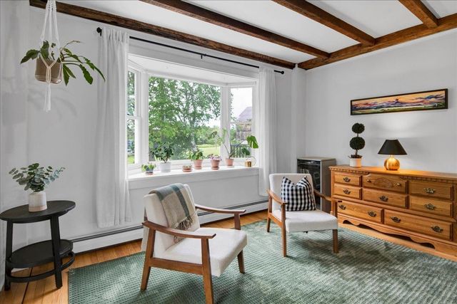 1721 Dorset Street, South Burlington, VT 05403