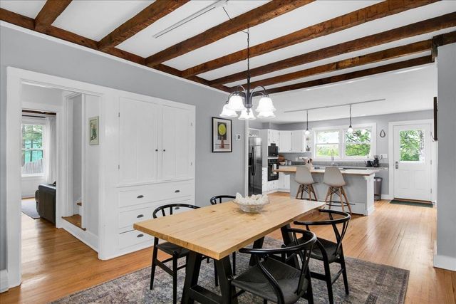 1721 Dorset Street, South Burlington, VT 05403