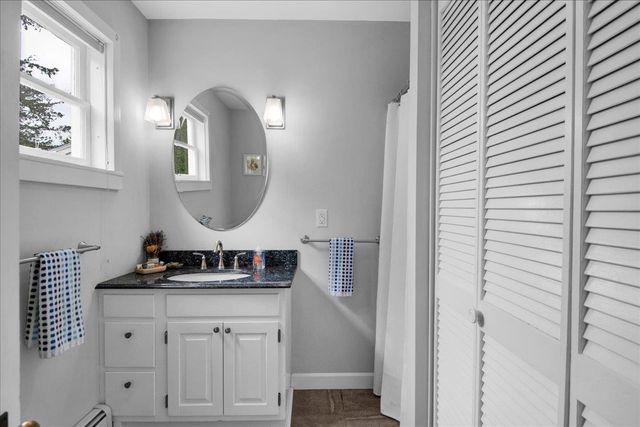 1721 Dorset Street, South Burlington, VT 05403