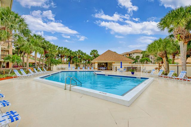 701 Seafarer Circle 103, Jupiter, FL 33477