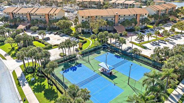 701 Seafarer Circle 103, Jupiter, FL 33477