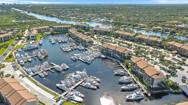 701 Seafarer Circle 103, Jupiter, FL 33477