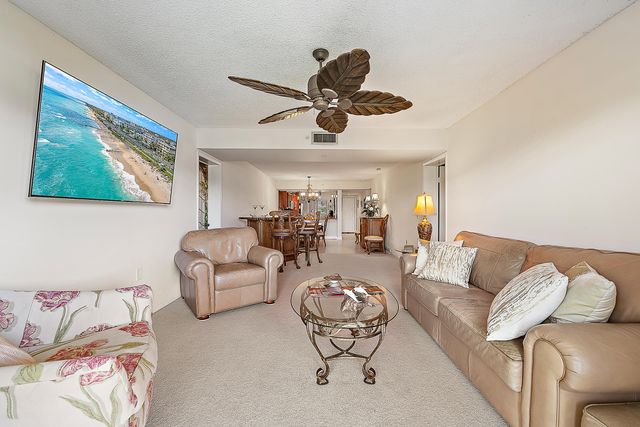 701 Seafarer Circle 103, Jupiter, FL 33477