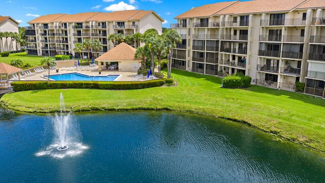 701 Seafarer Circle 103, Jupiter, FL 33477