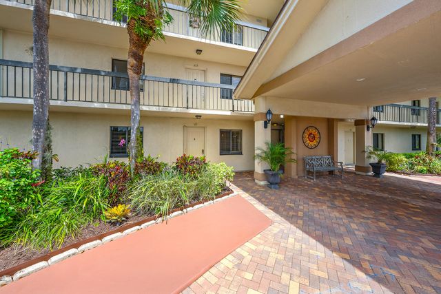 701 Seafarer Circle 103, Jupiter, FL 33477