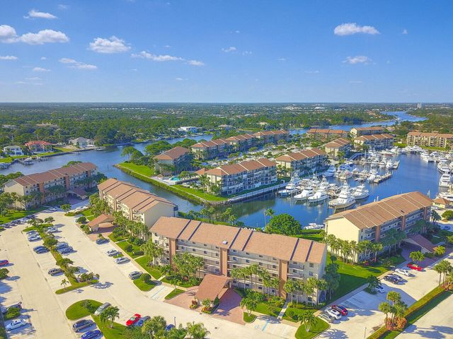 701 Seafarer Circle 103, Jupiter, FL 33477