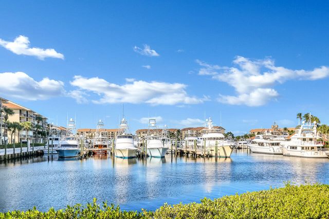 701 Seafarer Circle 103, Jupiter, FL 33477
