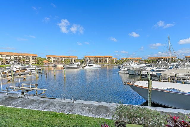 701 Seafarer Circle 103, Jupiter, FL 33477