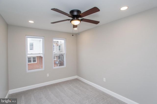 5747 HADDINGTON LN, Philadelphia, PA 19131