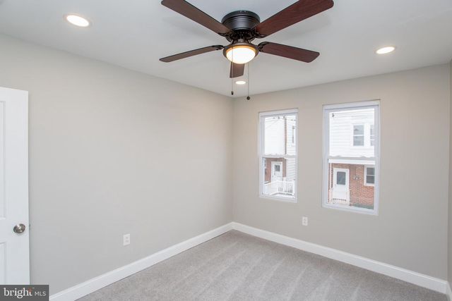 5747 HADDINGTON LN, Philadelphia, PA 19131