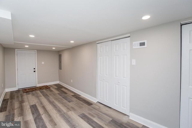 5747 HADDINGTON LN, Philadelphia, PA 19131