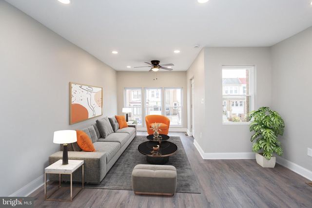 5747 HADDINGTON LN, Philadelphia, PA 19131