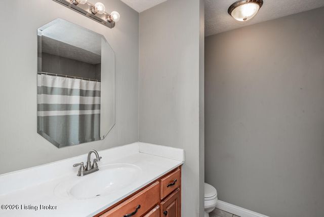 107 Nashville Dr, Coxs Creek, KY 40013