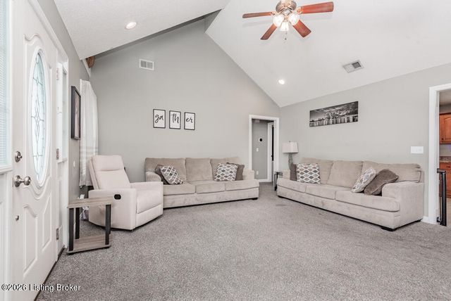 107 Nashville Dr, Coxs Creek, KY 40013