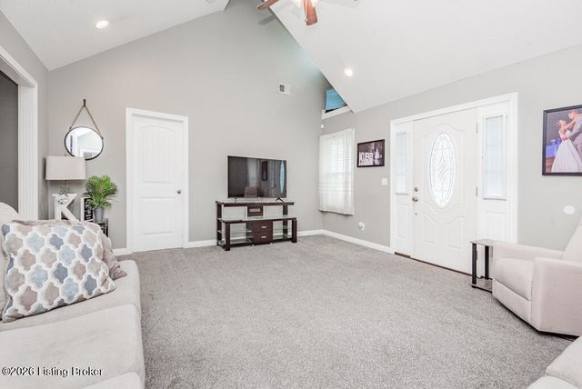107 Nashville Dr, Coxs Creek, KY 40013