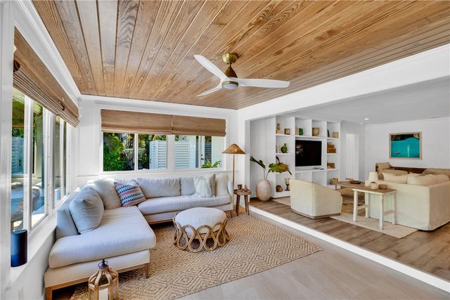 1830 E Sandpiper Road, Vero Beach, FL 32963