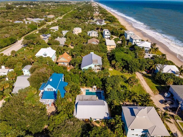 1830 E Sandpiper Road, Vero Beach, FL 32963