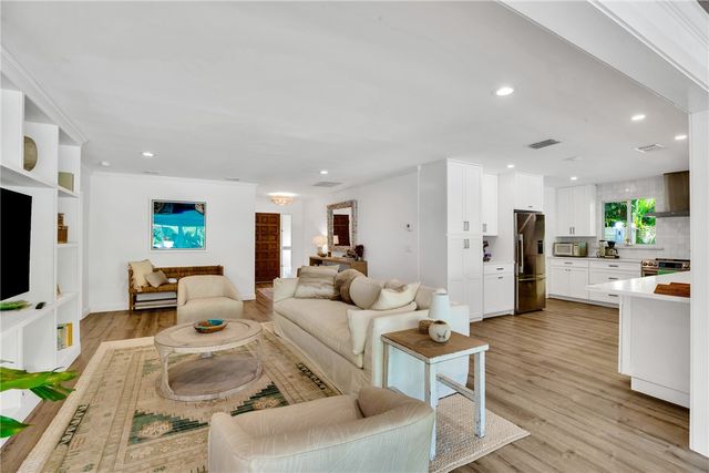 1830 E Sandpiper Road, Vero Beach, FL 32963