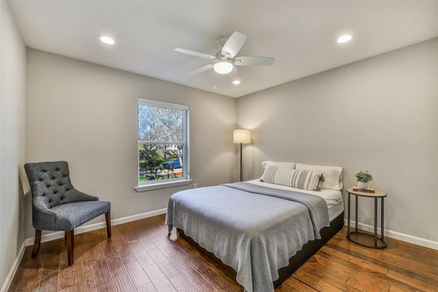 15335 Wandering Trail, Friendswood, TX 77546