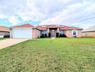 1145 Freeboard Blvd, Pensacola, FL 32507