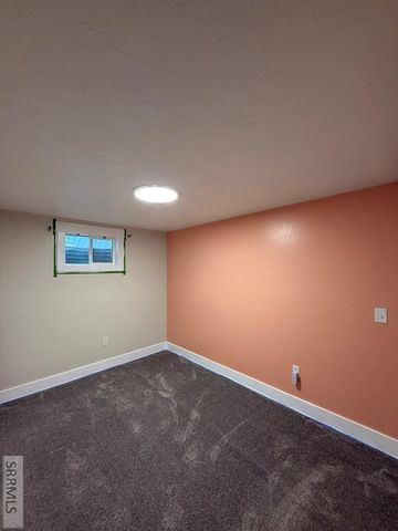 8224 N 5th W, Idaho Falls, ID 83401