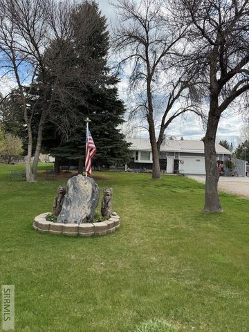 8224 N 5th W, Idaho Falls, ID 83401