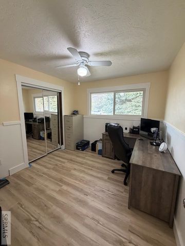 8224 N 5th W, Idaho Falls, ID 83401