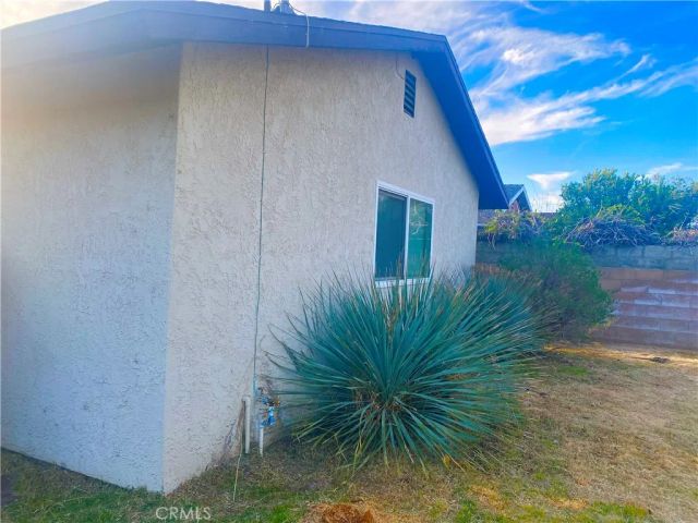 44504 Watford Avenue, Lancaster, CA 93535