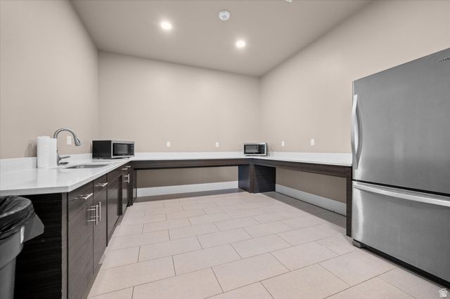 3261 S BURKHILL LN, Syracuse, UT 84075