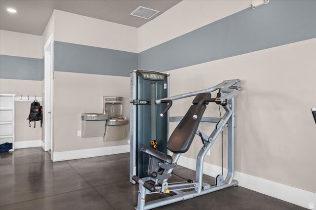 3261 S BURKHILL LN, Syracuse, UT 84075