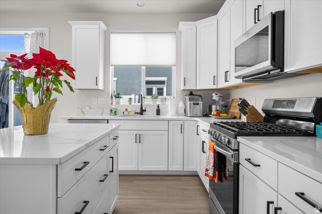 3261 S BURKHILL LN, Syracuse, UT 84075