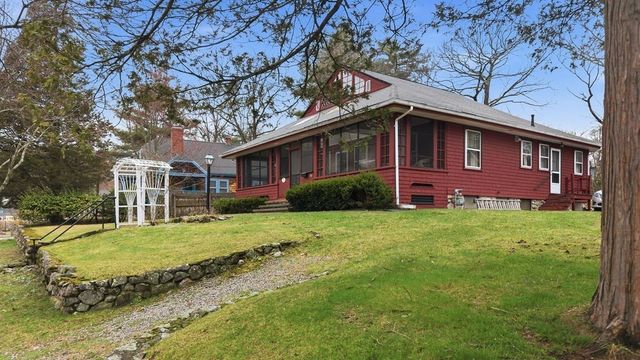 53 Dean St, Westwood, MA 02090