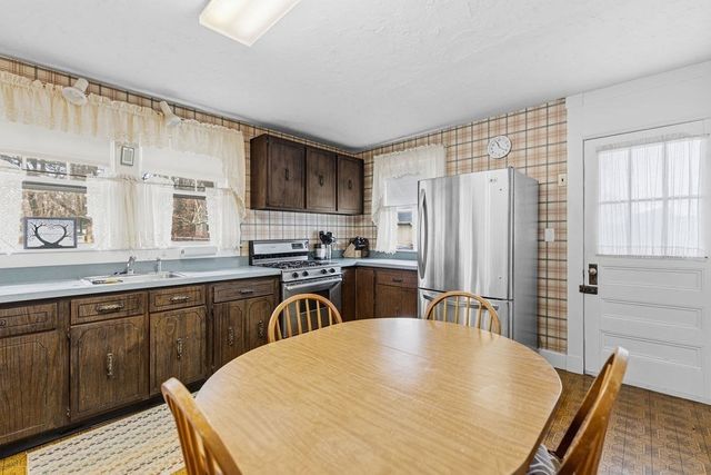 53 Dean St, Westwood, MA 02090