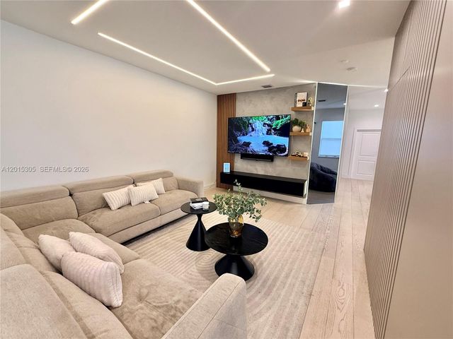 12750 NW 23rd Pl, Miami, FL 33167
