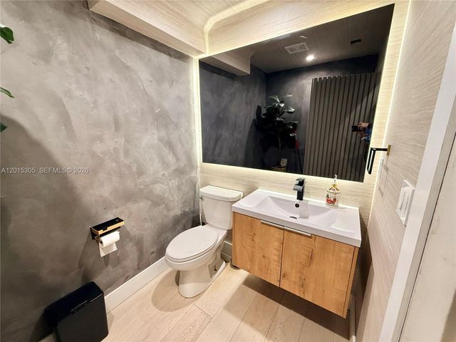 12750 NW 23rd Pl, Miami, FL 33167