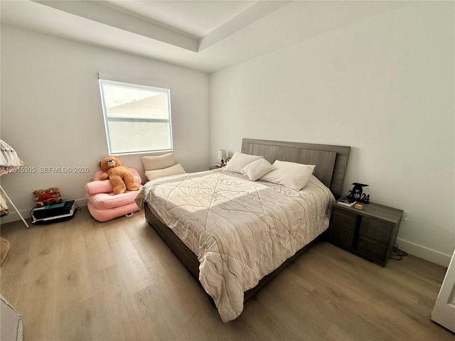 12750 NW 23rd Pl, Miami, FL 33167