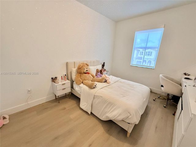 12750 NW 23rd Pl, Miami, FL 33167
