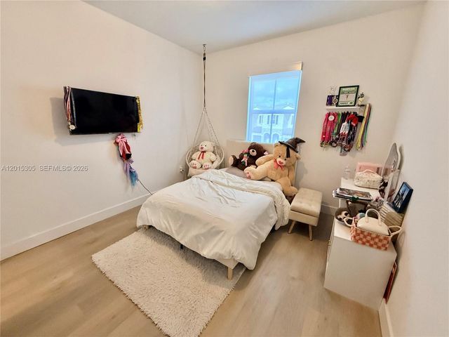 12750 NW 23rd Pl, Miami, FL 33167